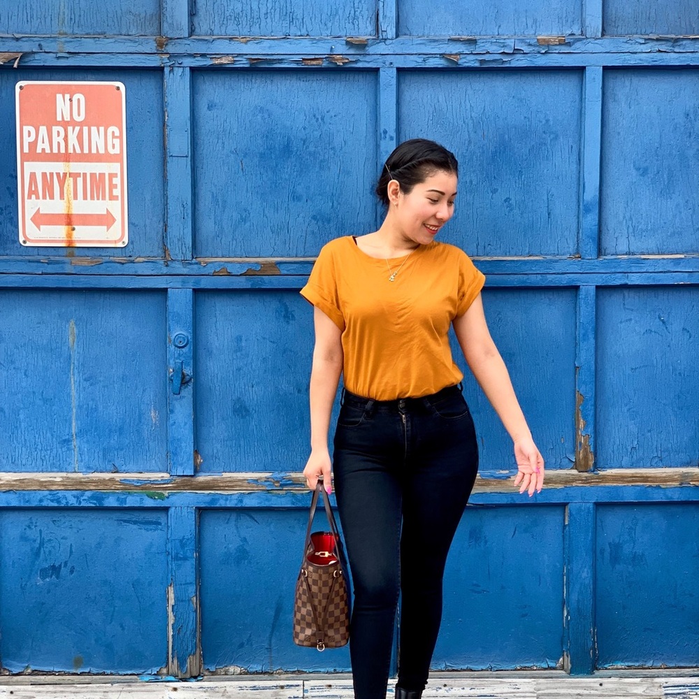 Meet your Posher, Evangelina